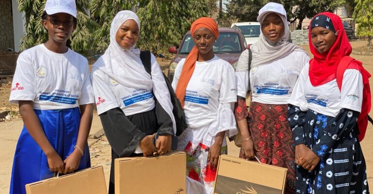 Hackathon : ΓÇ£Guin├¿maliΓÇ¥, une solution int├⌐grant lΓÇÖIA, remporte le grand prix